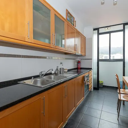 Ocean View Apartament Machico (Madeira)